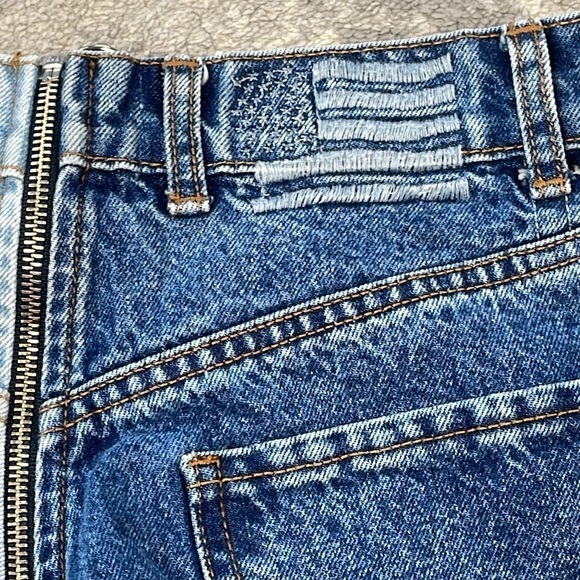 Revice Yin Yang Crop Jeans Split Light Dark Wash Zip Around Front to Back Sz 24 - Picture 16 of 16